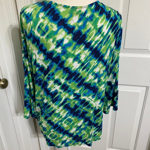 Ruby Rd. M Top with 3/4 Sleeves and a Tie Front - Picture 7 of 11